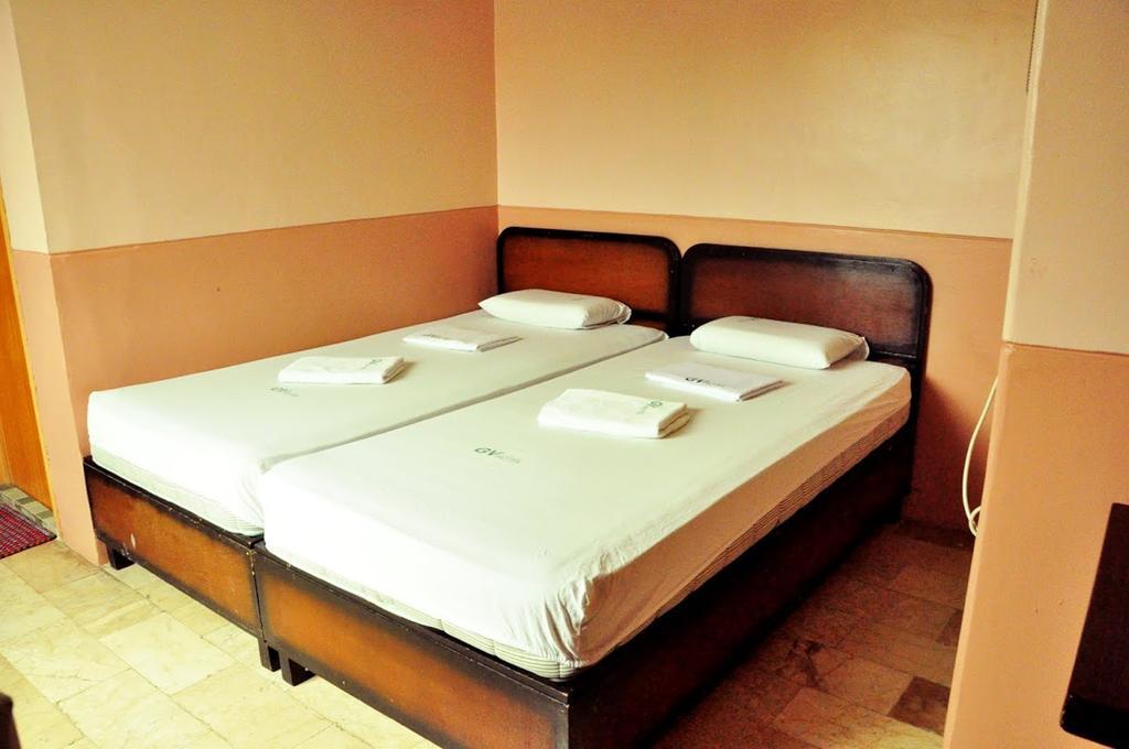 GV Hotel - Camiguin Mambajao Habitación foto